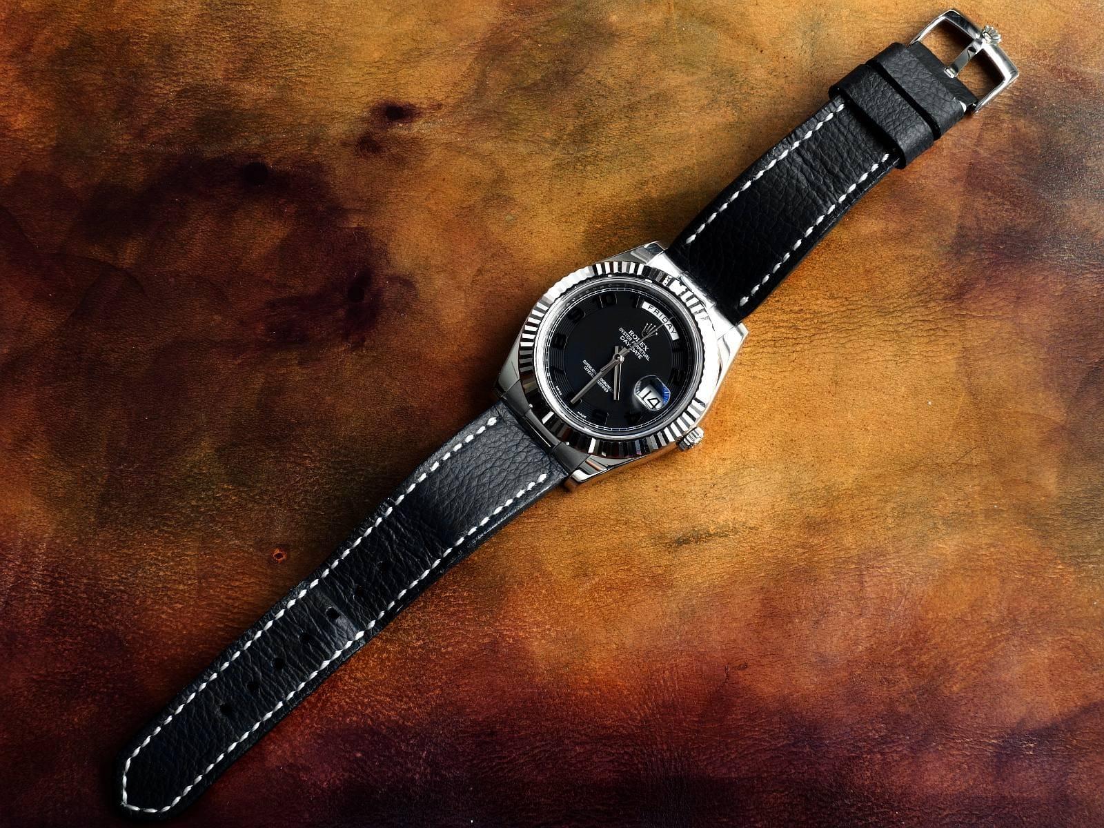 Pebble Black – Leather Watch Strap