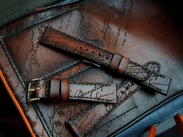 Ready Made – Dark Brown Patina Scritto Strap