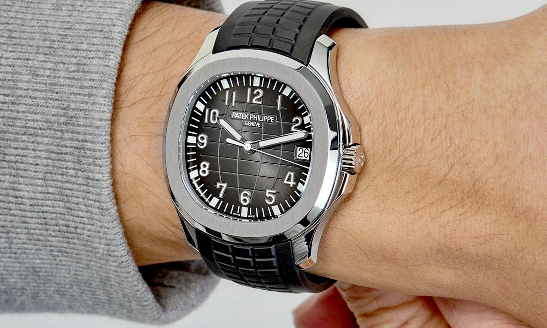 Jam Tangan PATEK PHILIPPE Aquanaut Steel, Black Dial, Black Rubber