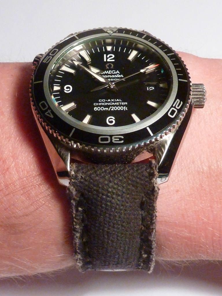 Canvas Noir Tapered & Padded – Canvas Watch Strap