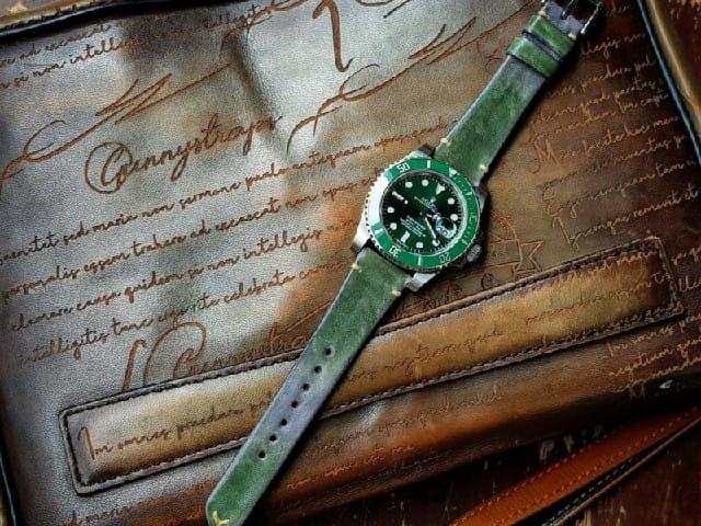 Ready Made – Gurney 6 Strap