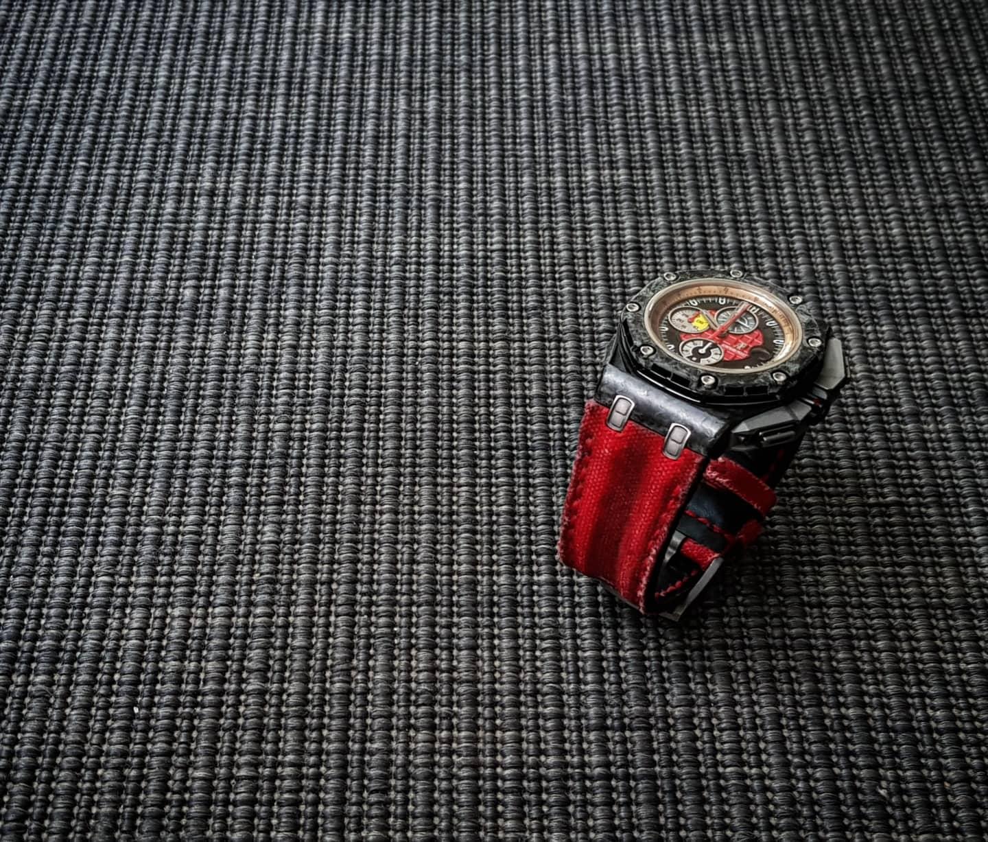 Double Muscular Vintage Red Canvas – Canvas Watch Strap