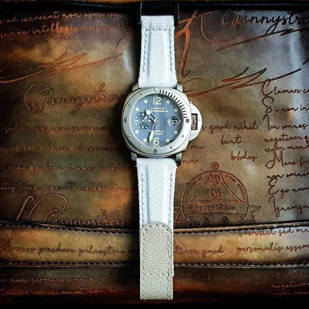 Canvas White Hook & Loop with Extreme Padded Style – Canvas Watch Strap