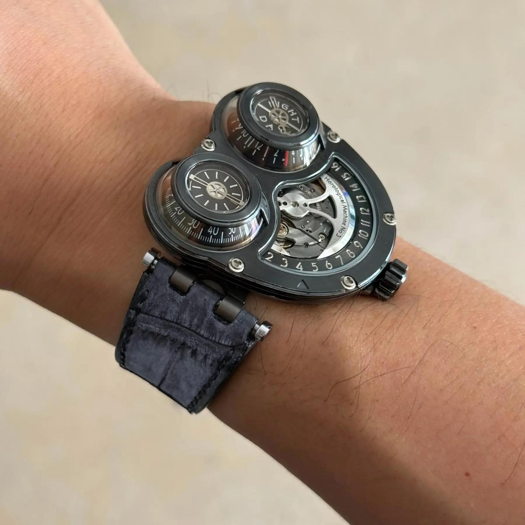 Dark Grey Nubuck Croco – Crocodile Watch Strap