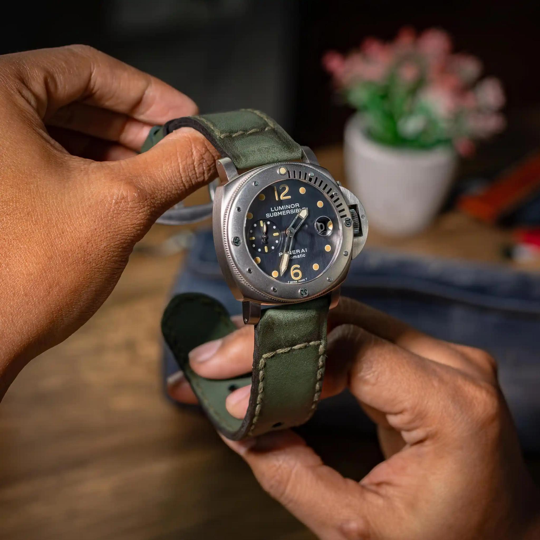 caitlin-7-strap-on-panerai-luminor-submersible-PAM00106-made-by-Gunny-Straps