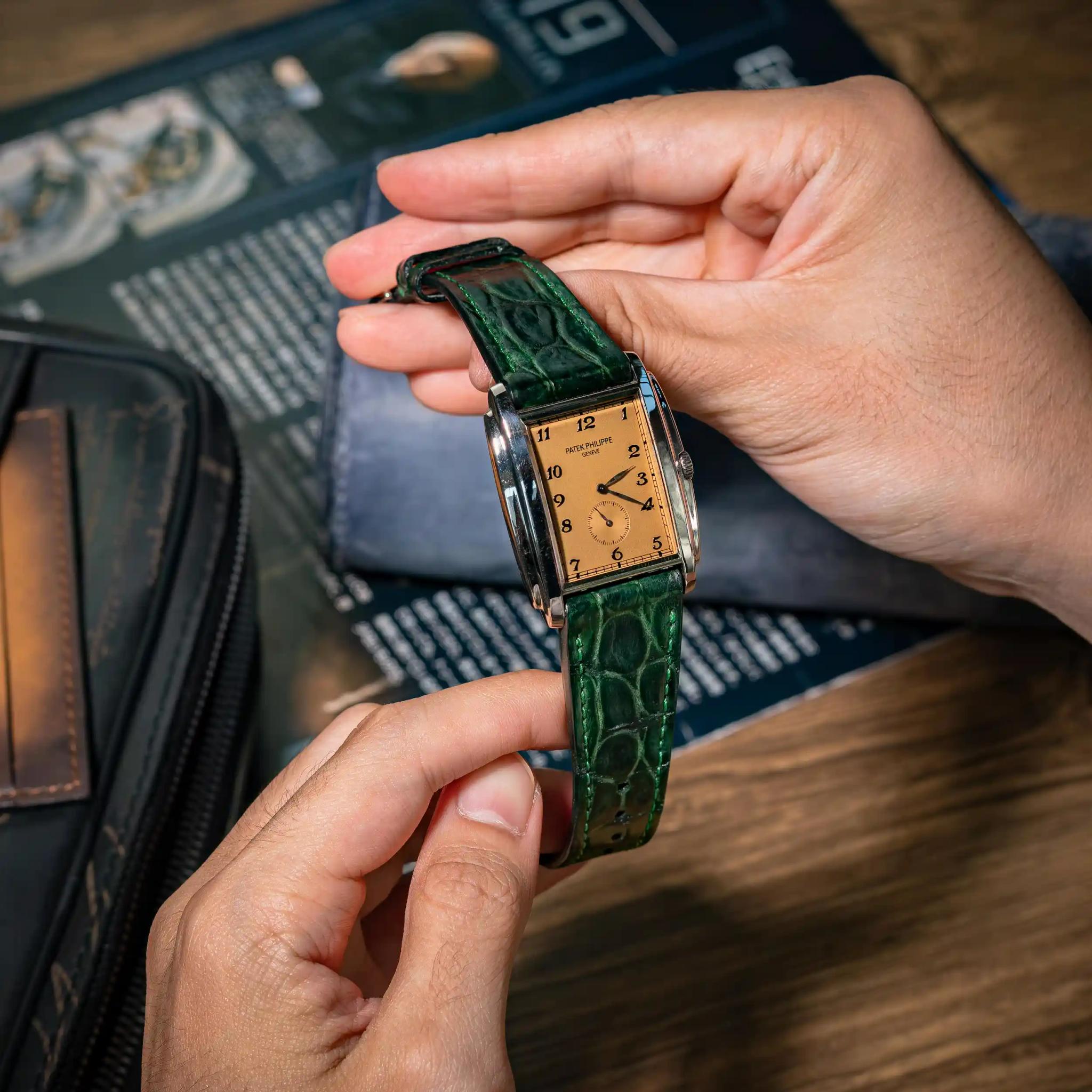 dark-green-crocodile-strap-on-patek-philippe-gondolo-made-by-Gunny-Straps