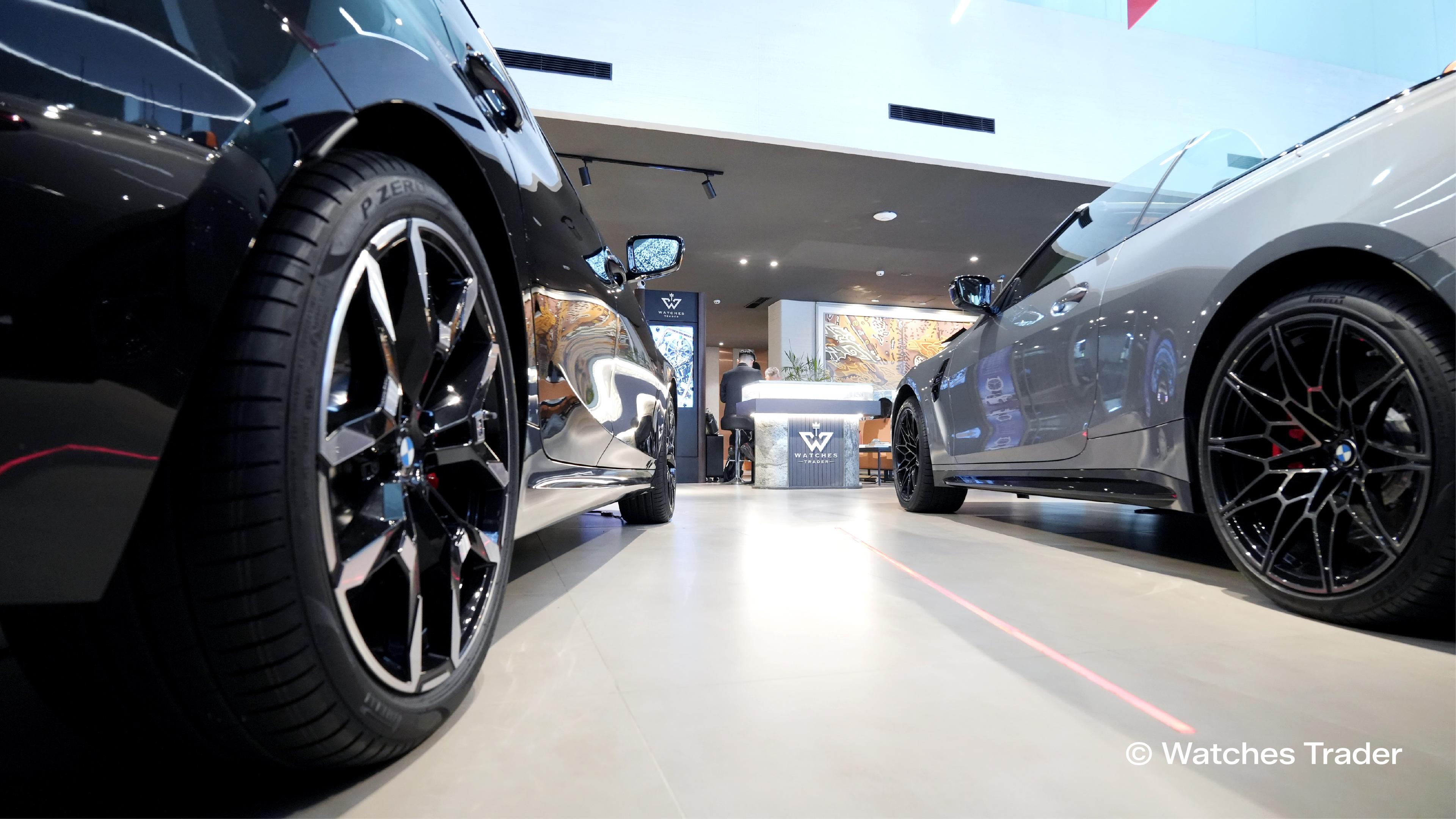Watches Trader X BMW: Luxury Timepieces di BMW Showroom