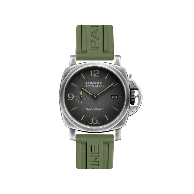 LUMINOR 44 MARINA NAVY SEALS P9010 BRUNITO STEEL ALL BLACK Z697/862